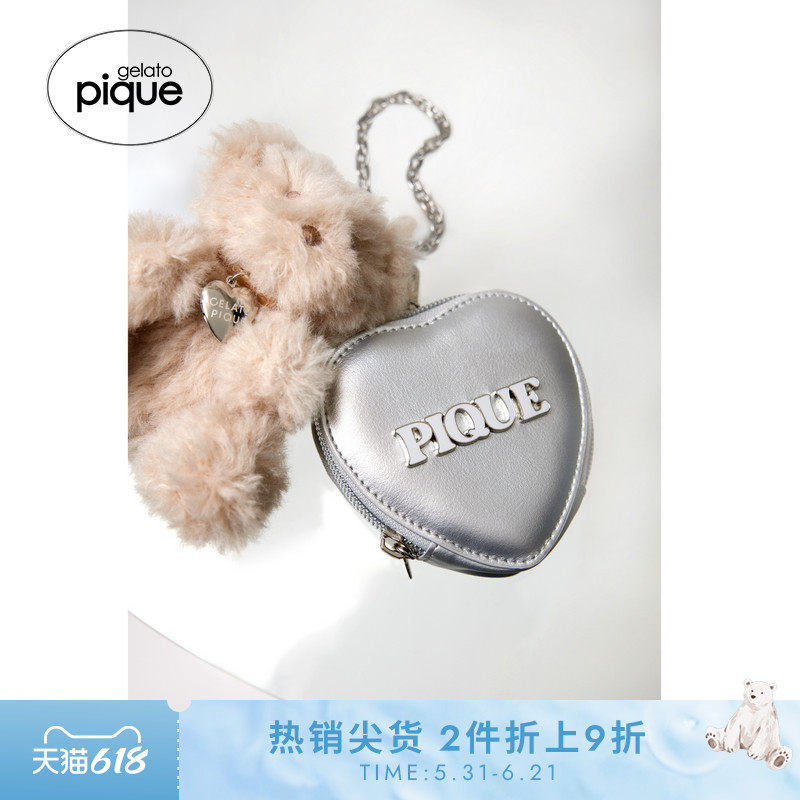 gelato pique25秋冬新品女纯色徽标心形小收纳包挂包PWGB254680