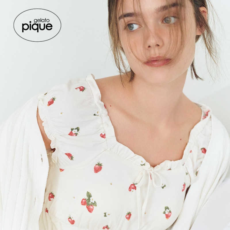 gelato pique25春夏新品女无袖花边草莓满印睡衣带胸垫PWCT251284,女士内衣/男士内衣/家居服,睡衣上装,淘宝优惠券,粉丝福利购,淘宝优惠卷