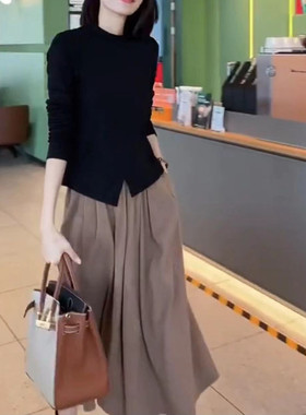 今年流行特惠88103大爱美依缘2025秋冬新款黑色前开叉打底衫高腰A