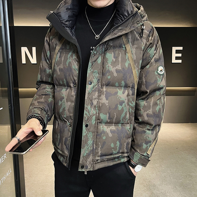90白鸭绒羽绒服男士短款冬季2025年新款连帽加厚迷彩外套潮牌冬装