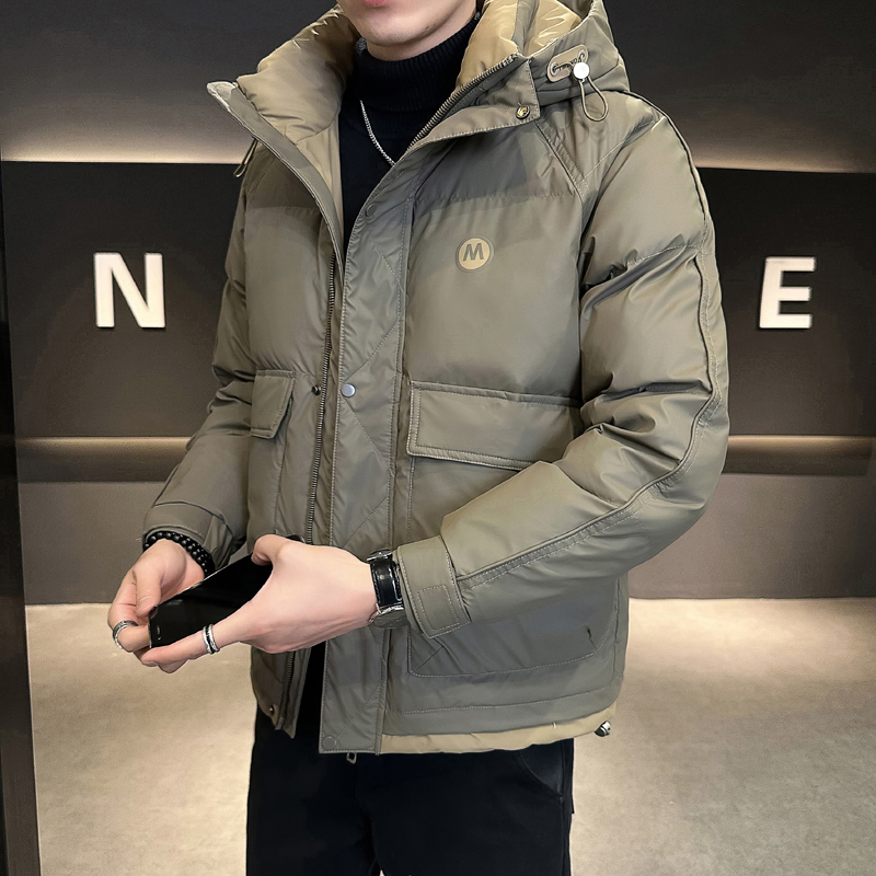 冬季羽绒服男短款连帽白鸭绒加厚上衣轻奢高级感时尚男士羽绒外套