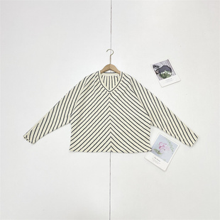 外单纯元 条纹蝙蝠袖 25秋冬新款 Ｖ领简约经典 上衣 法式 N2百搭斜纹