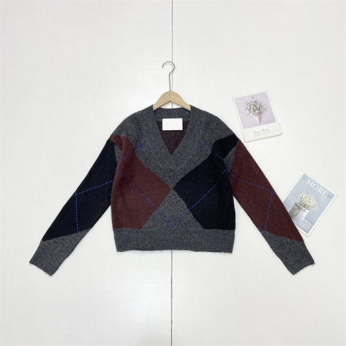 E2拼色慵懒外单25年冬季V领长袖毛线衣套头保暖经典女上衣打底衫