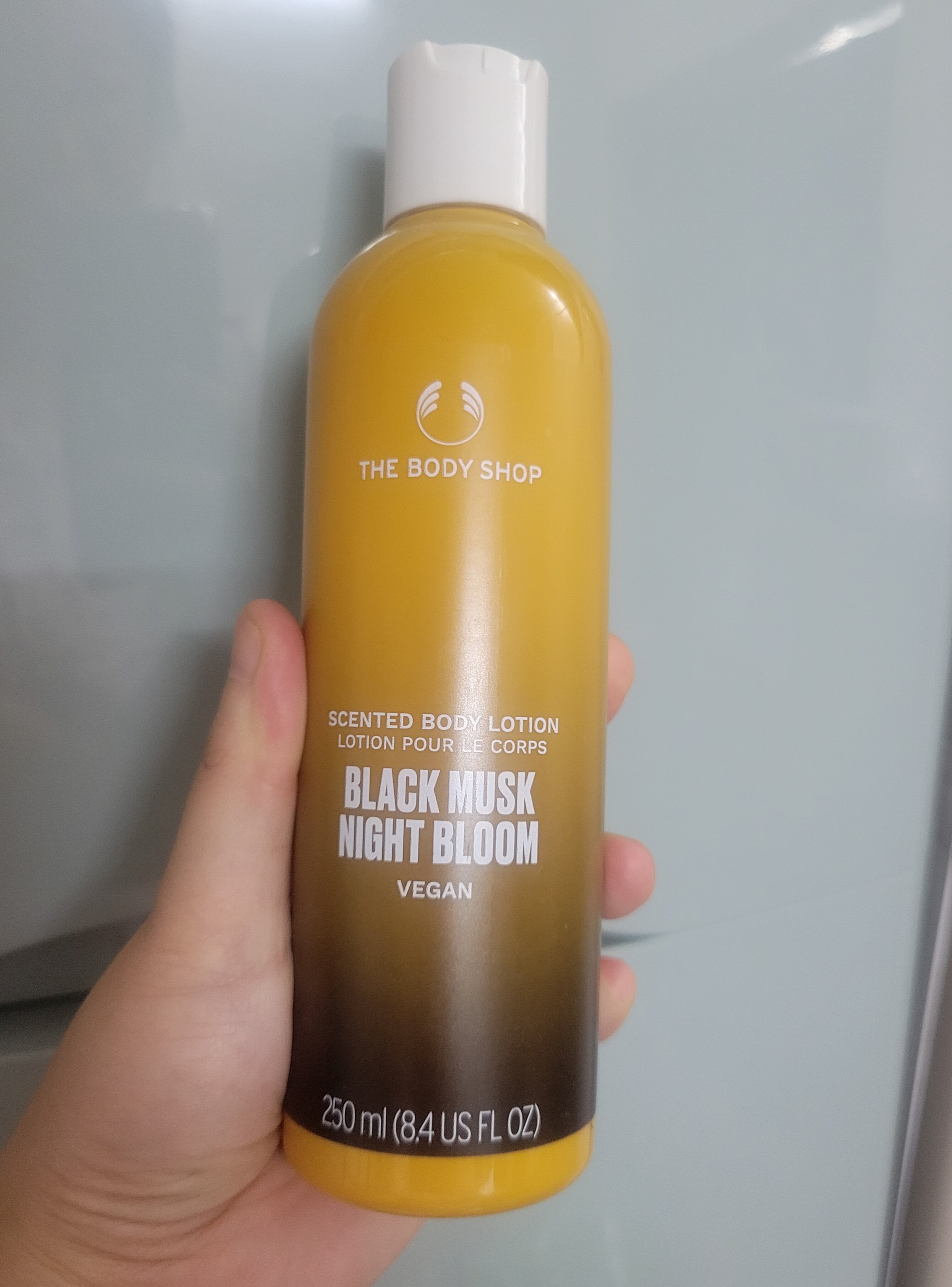 The Body Shop/美体小铺  鬼怪同款白麝香/黑麝香午夜花开身体乳