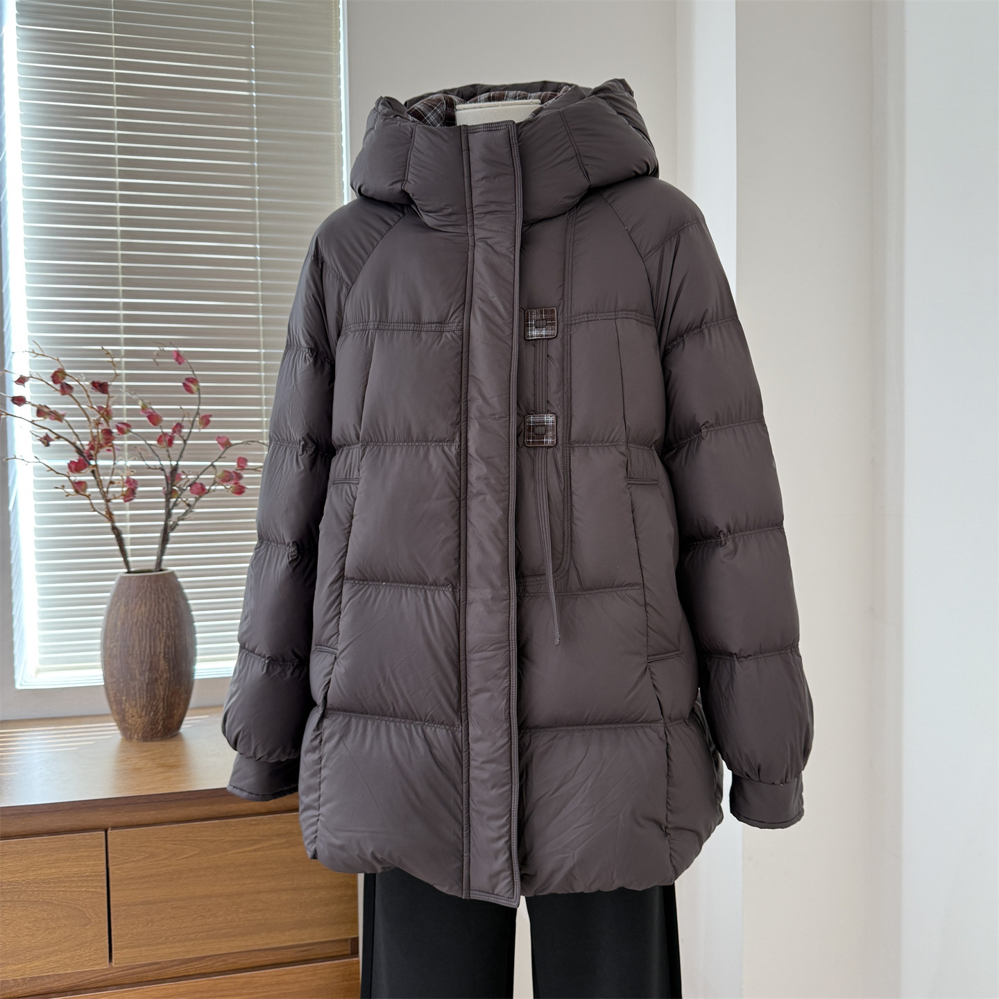 妈妈装加厚保暖白鸭绒冬季外套女