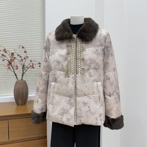 中年妈妈冬装国风白鸭绒保暖外套