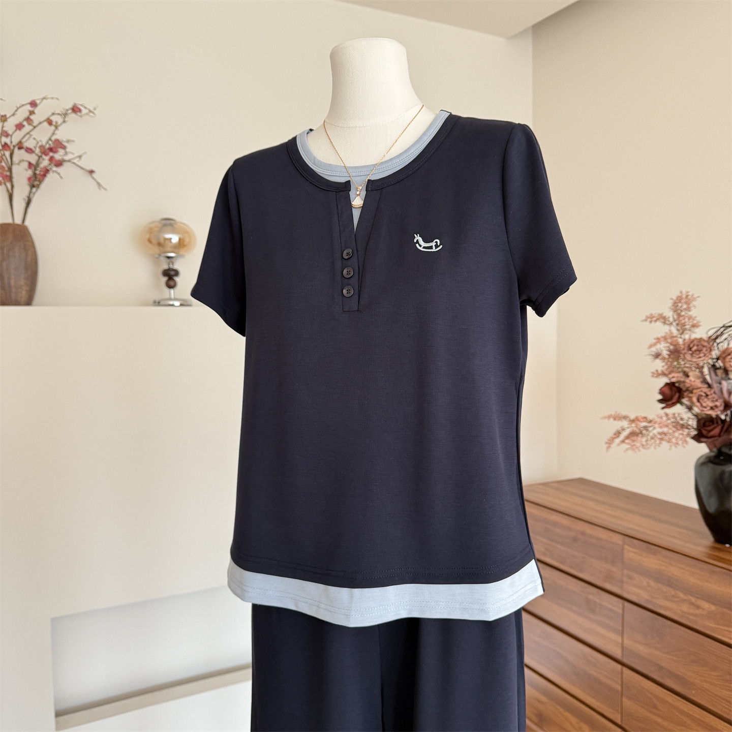 妈妈夏装休闲运动服套装洋气2026新款中老年人女短袖T恤两件套