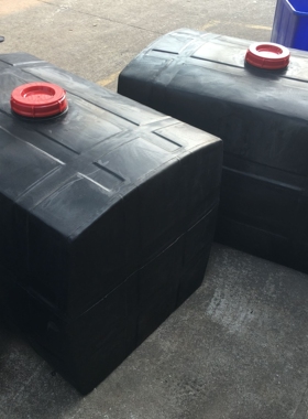 黑色500L加药箱 全塑加药箱 圆形加药箱 塑料搅拌箱 方形加药箱