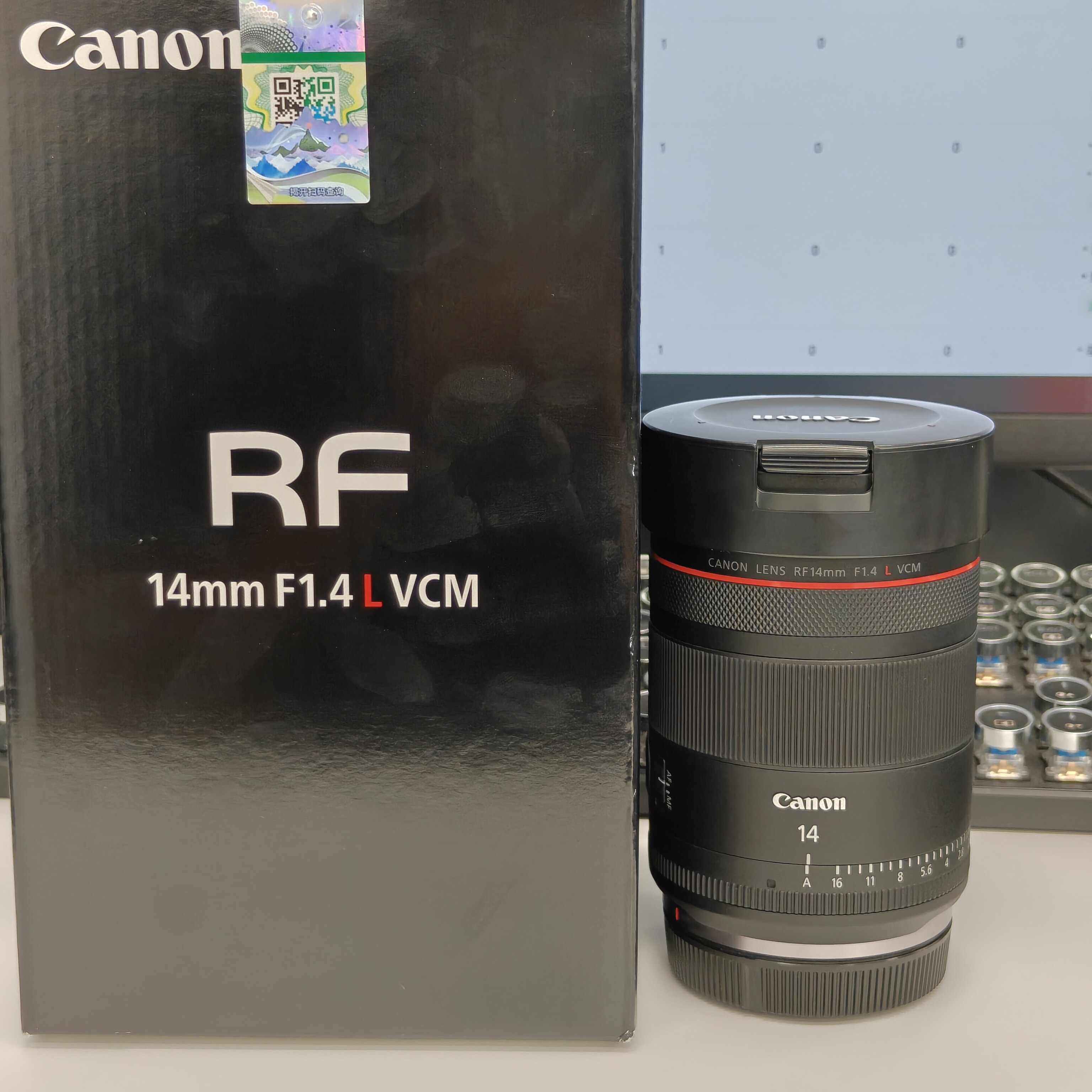 二手99新佳能rf14f1.4星空镜头