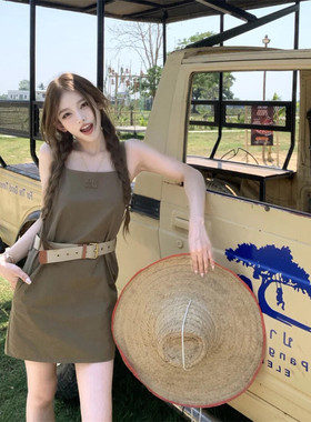 树皮绿字母贴布背心裙女夏季工装吊带裙法式减龄无袖连衣裙配腰带
