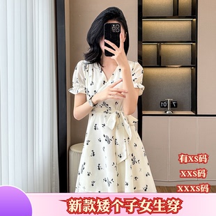 加小码XXS矮个子女装夏季150cm显高雪纺连衣裙收腰碎花V领碎花裙