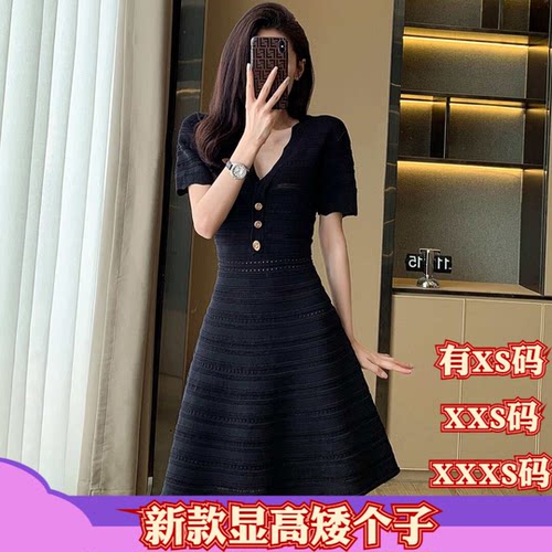 155夏装显高XXXS小个子150cm女装高级感单排扣镂空针织短袖连衣裙