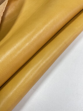 阳光手工diy皮料 意大利进口黄色植鞣三边直 手感微软 厚度1.3mm