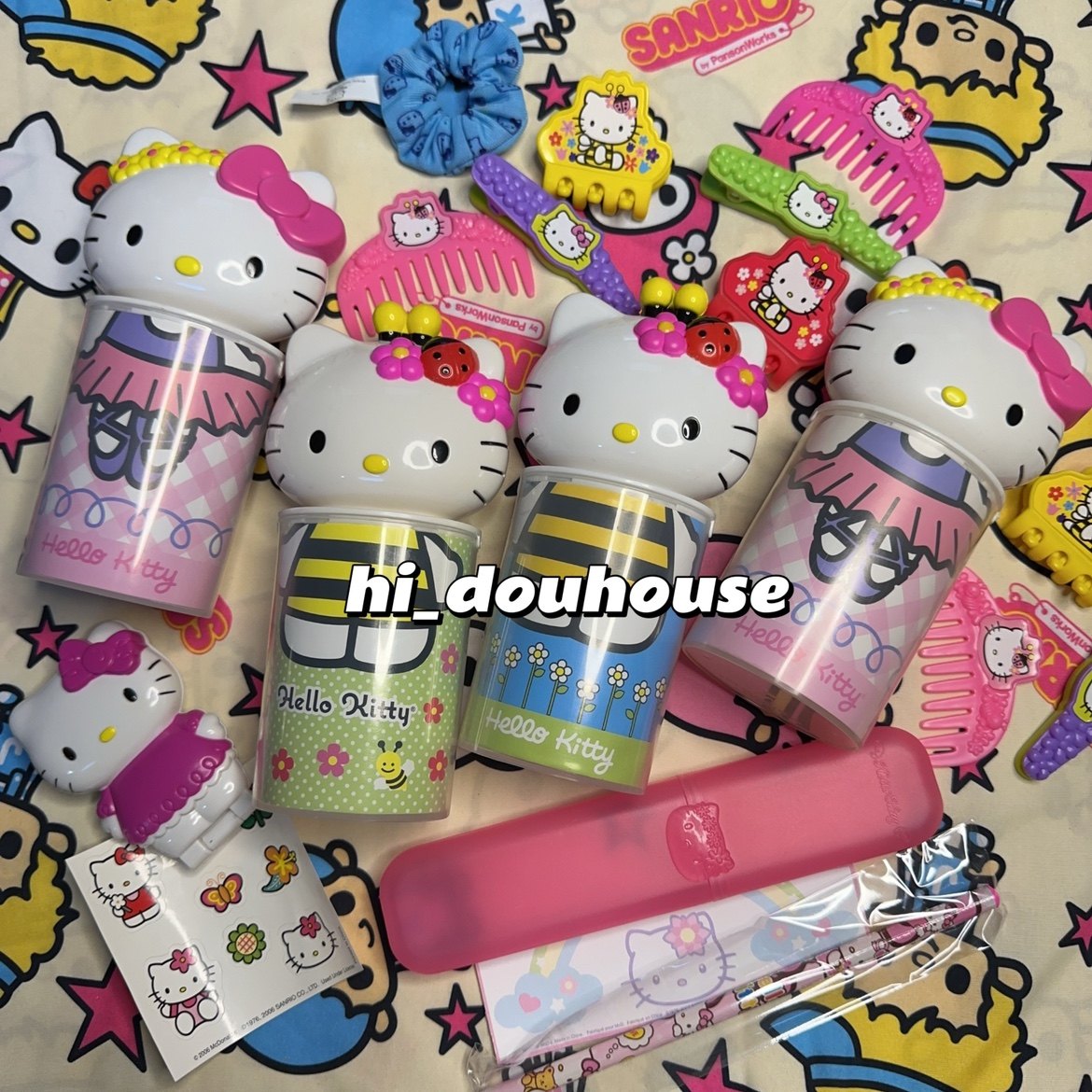 绝版 2006年McDonald's Hello Kitty套装玩具收纳盒 文具铅笔发夹