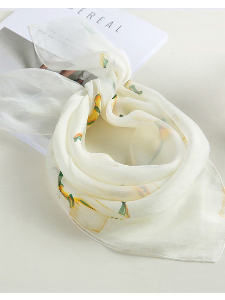 真丝小方巾丝巾女秋冬季薄款颈巾高级感围巾100桑蚕丝妈妈短围脖