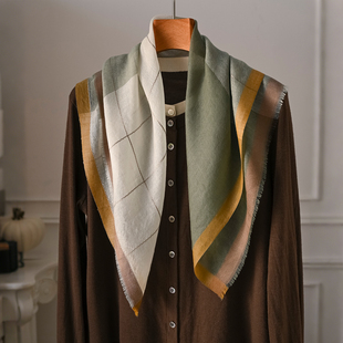 绿色薄款羊绒中方巾围巾女款2026新款春季轻奢高级感丝巾披肩外搭