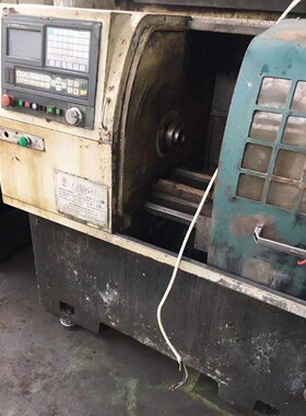 二手数控车床 耀发0640数控车床，广数928TEa系统，导轨当镜子