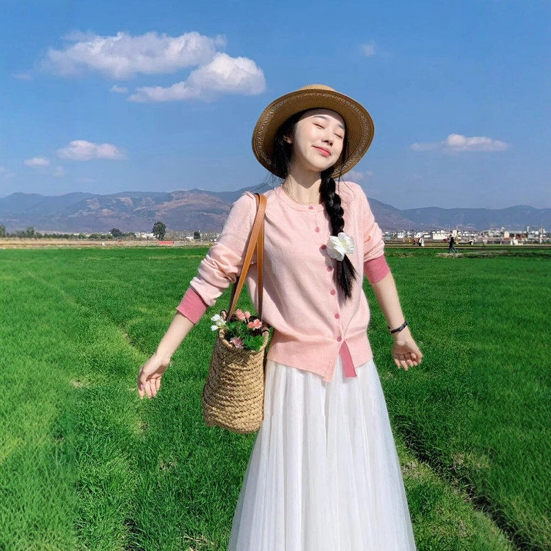 温柔粉色假两件针织开 衫女2025春季新款毛衣外套短款正肩单穿上