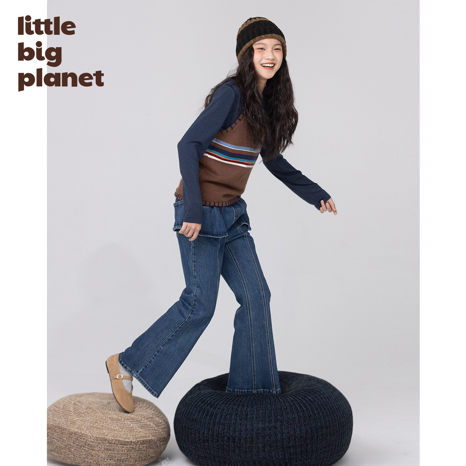 小小大星球荷叶边喇叭牛仔裤