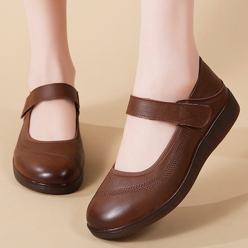 新款中老年女鞋妈妈鞋轻便软底休闲鞋春秋透气小皮鞋防滑豆豆鞋女,运动鞋new,运动休闲鞋,淘宝优惠券,粉丝福利购,淘宝优惠卷