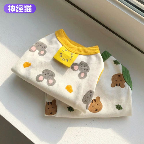 春夏季可爱满印领标背心泰迪小型犬两脚衣猫咪宠物服饰小狗狗衣服