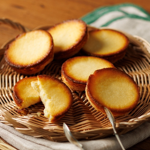 现货包邮日本Tante Annie费南雪 蛋糕芝士夹心饼干零食礼盒