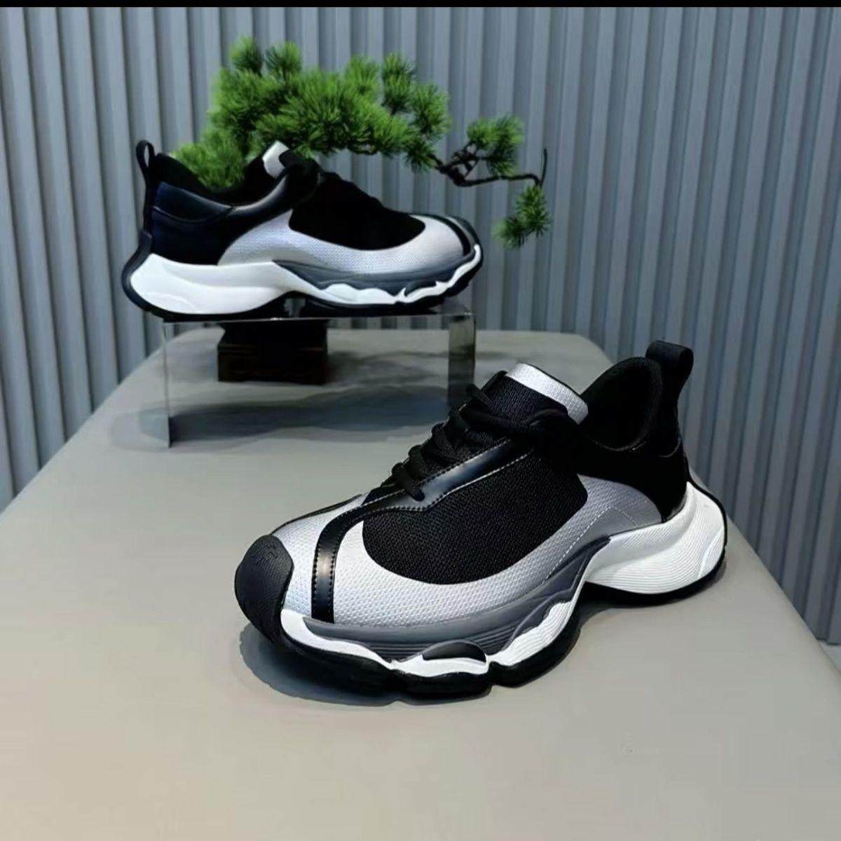 潮牌男鞋新款网面透气运动休闲鞋男士韩版时尚潮流简约高级老爹鞋