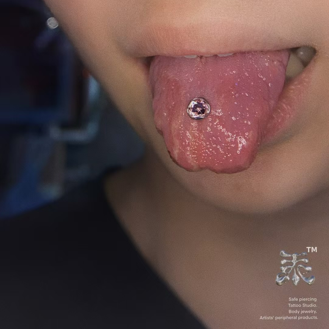 平底波浪边锆石内螺纹舌钉埋钉亚