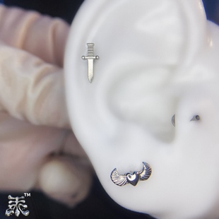 天使恶魔之翼耳钉 f136植入及钛合金0.9牙内螺纹高抛光防敏亚文化