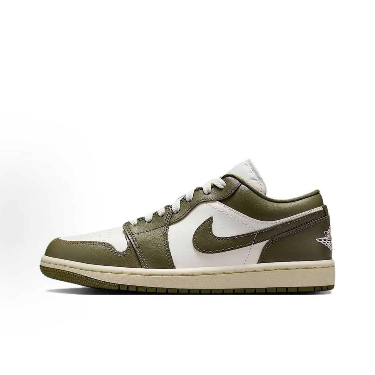 Nike Air Jordan 1 Low AJ1舒适百搭 低帮白绿色板鞋 DC0774-122