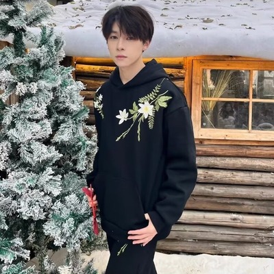 加绒刺绣花卉连帽秋冬季2025新款卫衣男款宽松套头带帽情侣装上衣
