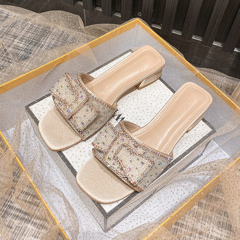 2025夏季新款一字拖鞋女外穿高级感水钻中跟凉拖鞋女小码33大码43