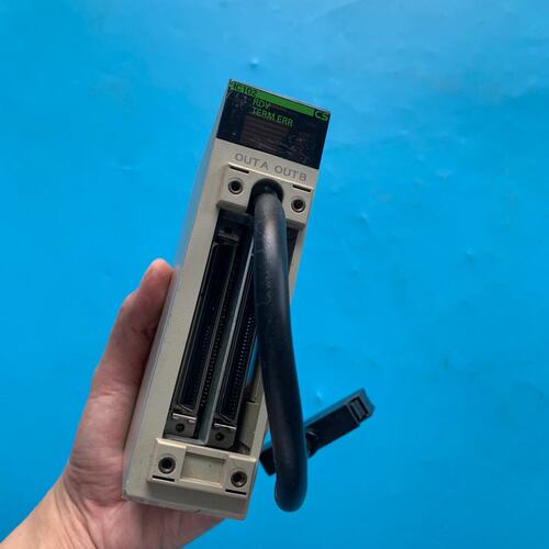 欧姆龙CS1W-IC102 I/O控制单元，功能正常包好，标--议价商品