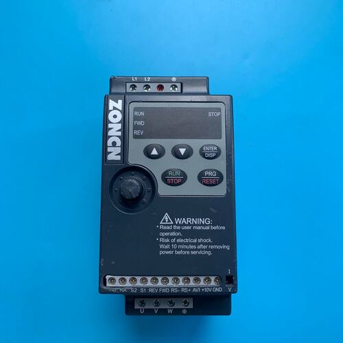 众辰NZ100-1R5G-2变频器，1.5KW功率，220V--议价商品