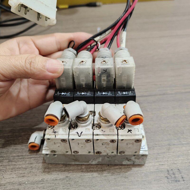 SMC电磁阀组 24V气动电磁阀组合 NVKF333V-5D--议价商品