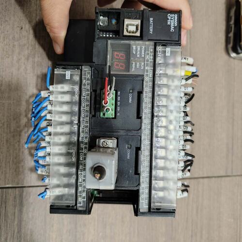 欧姆龙PLC CP1H-XA40DT-D 成色如图--议价商品