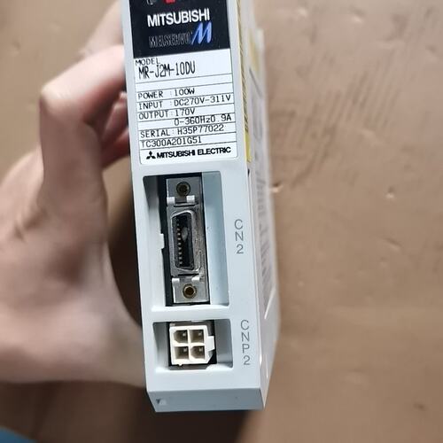 议价伺服驱动器MR-J2M-10DUMR-J2M-20DUMR-J2M-40DU