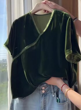 新中式国风草绿色丝绒高级感上衣女2025夏季薄款透气轻奢贵气短袖
