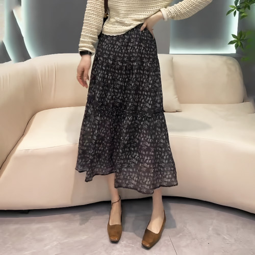 黑色垂感雪纺印花半身裙女2025夏季新款法式优雅气质显瘦a字伞裙