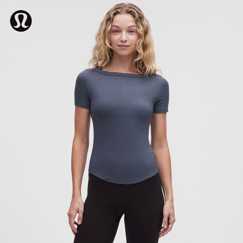 Hold Tight 女士紧身剪裁船型领口短袖 T 恤丨lululemon丨LW3IVVS