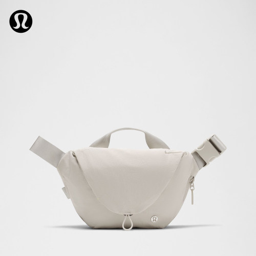 Curved 斜挎包丨lululemon丨LU9BSJS