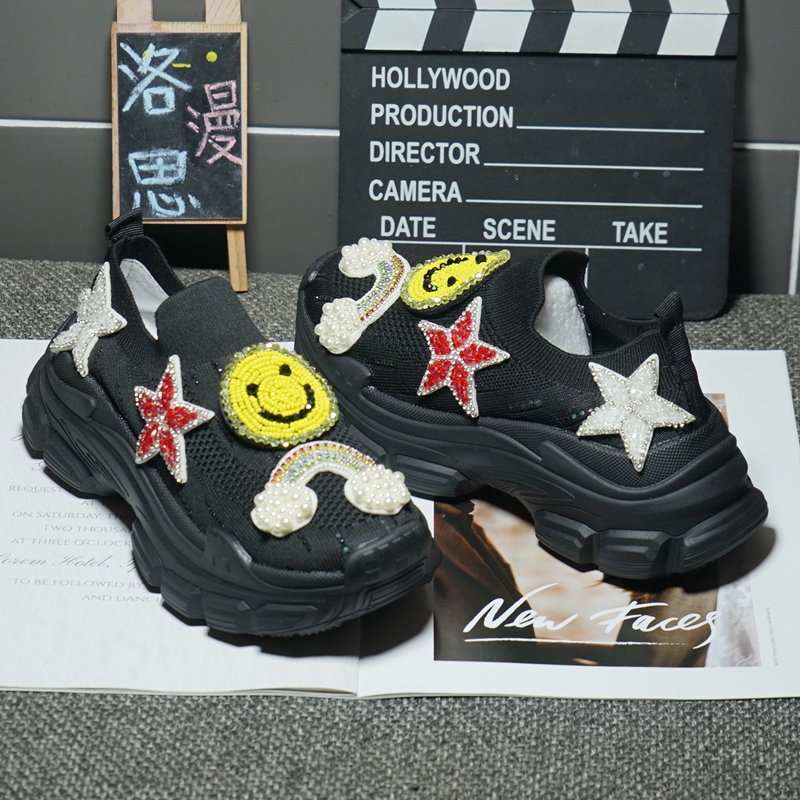 潮牌弹力针织运动休闲鞋女2025新款重工笑脸彩虹星星厚底