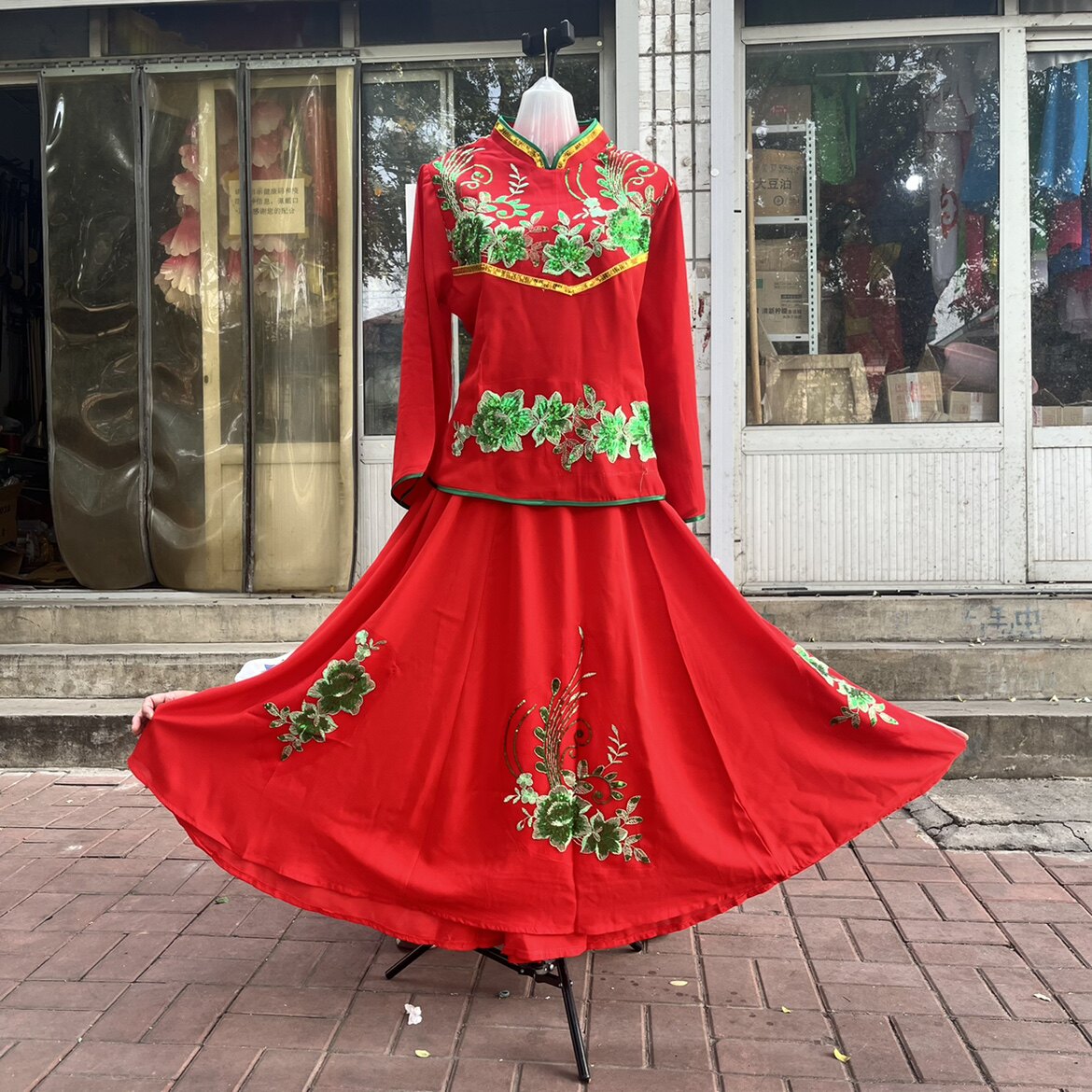 裙装秧歌服大码加肥加大宽松麻纱面料新款网纱刺绣花东北二人转