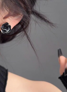 MEILAIFUREN高端定制黑色山茶花耳钉女气质夏独特耳环高级感耳饰