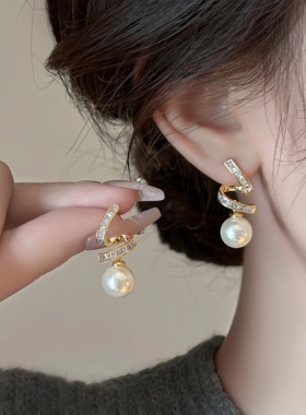 MEILAIFUREN定制轻奢皓石珍珠耳钉女小香风气质时尚百搭耳环耳饰