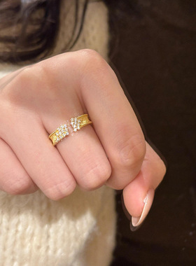 网红热销款日韩繁星戒指女复古轻奢锆石开口指环个性设计感食指戒