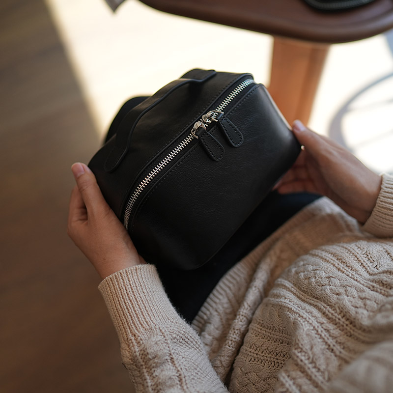 鹿小姐高级感植鞣牛皮化妆包