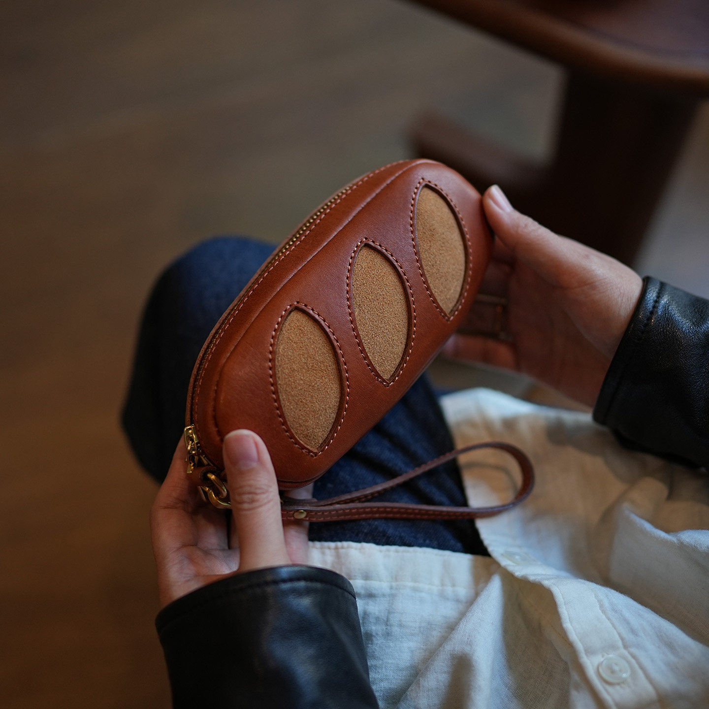 鹿小姐植鞣牛皮复古法棍面包真皮手拿包文具笔袋文玩手串收纳包,箱包皮具/热销女包/男包,手拿包,淘宝优惠券,粉丝福利购,淘宝优惠卷