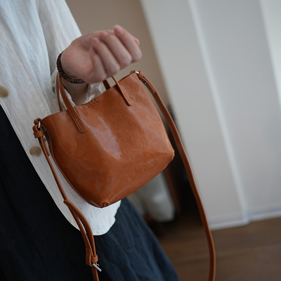 鹿小姐植鞣牛皮复古通勤托特包