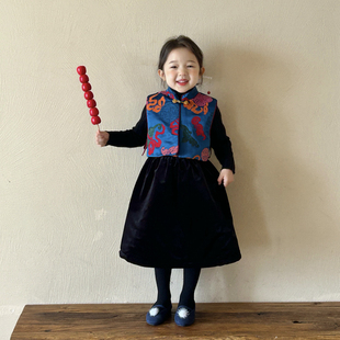 女童新中式套装2025新款女宝宝中国风唐装儿童冬季拜年服周岁礼服